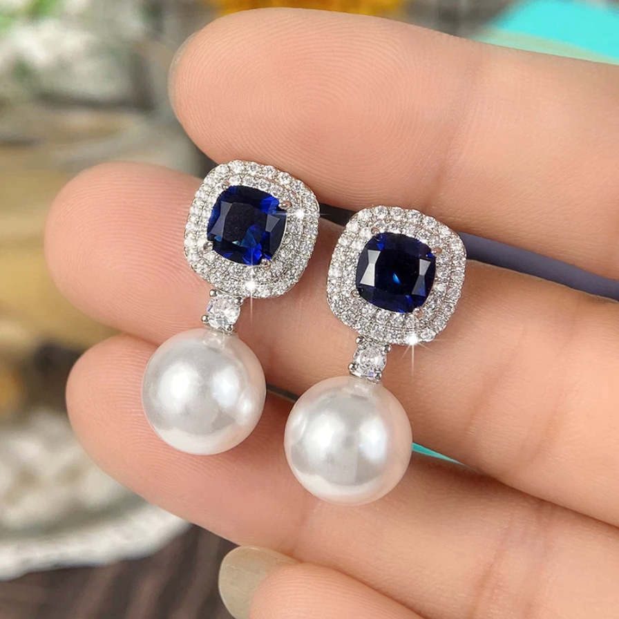 Pendientes con zirconia cubica brillante y perlas