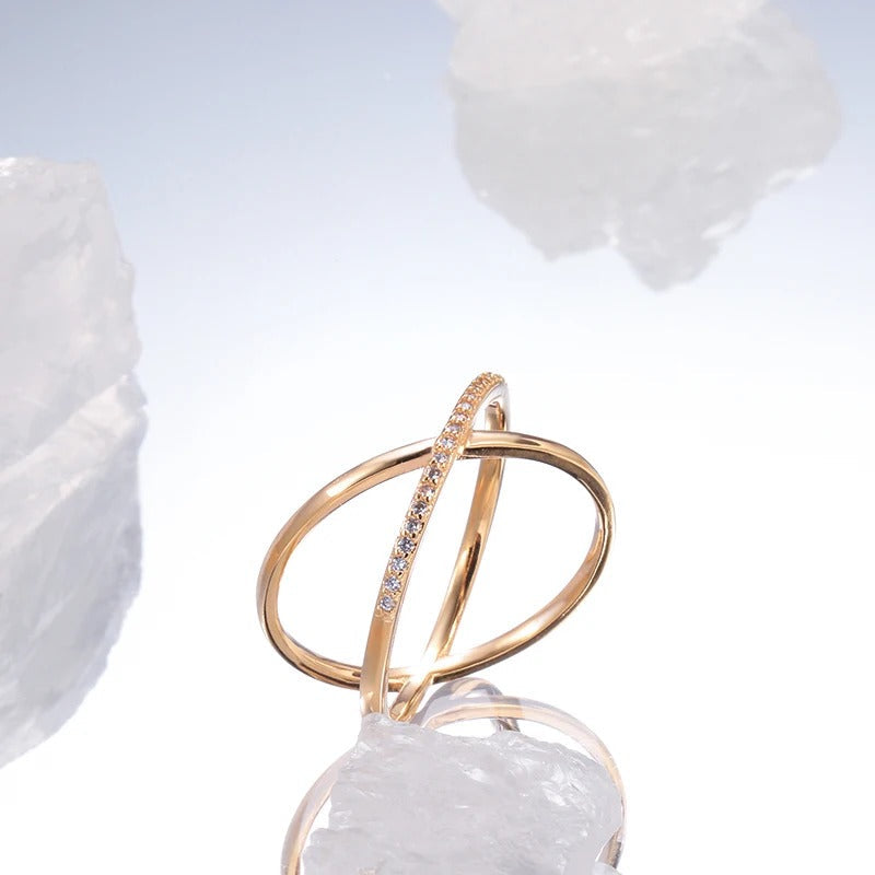 Anillo fino del universo con circonitas en chapado de oro rosa de 18 quilates